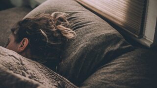 朝、気分よく起きるための小さな習慣